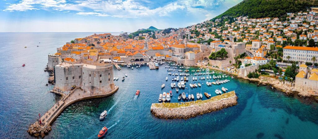 Dubrovnik, Mostar, Plitvice, Postojna, Split et Ljubljana